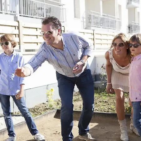 Evancy Les Margats Бре-Дюн